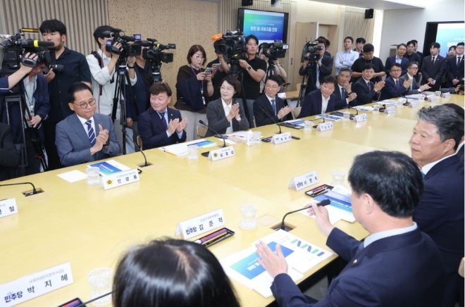 남종섭 경기도의회 의장, 민주당에 국비 지원·지방의회법 제정 협조 요청