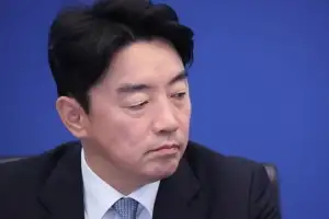 [사설] 靑 비서실장 사의… 인사·정책 전면 쇄신 의지 실행 옮겨야