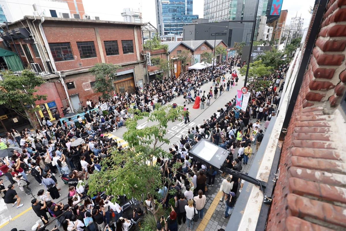 지난해 열린 ‘2025 크리에이티브X성수’ 축제 모습. 성동구 제공