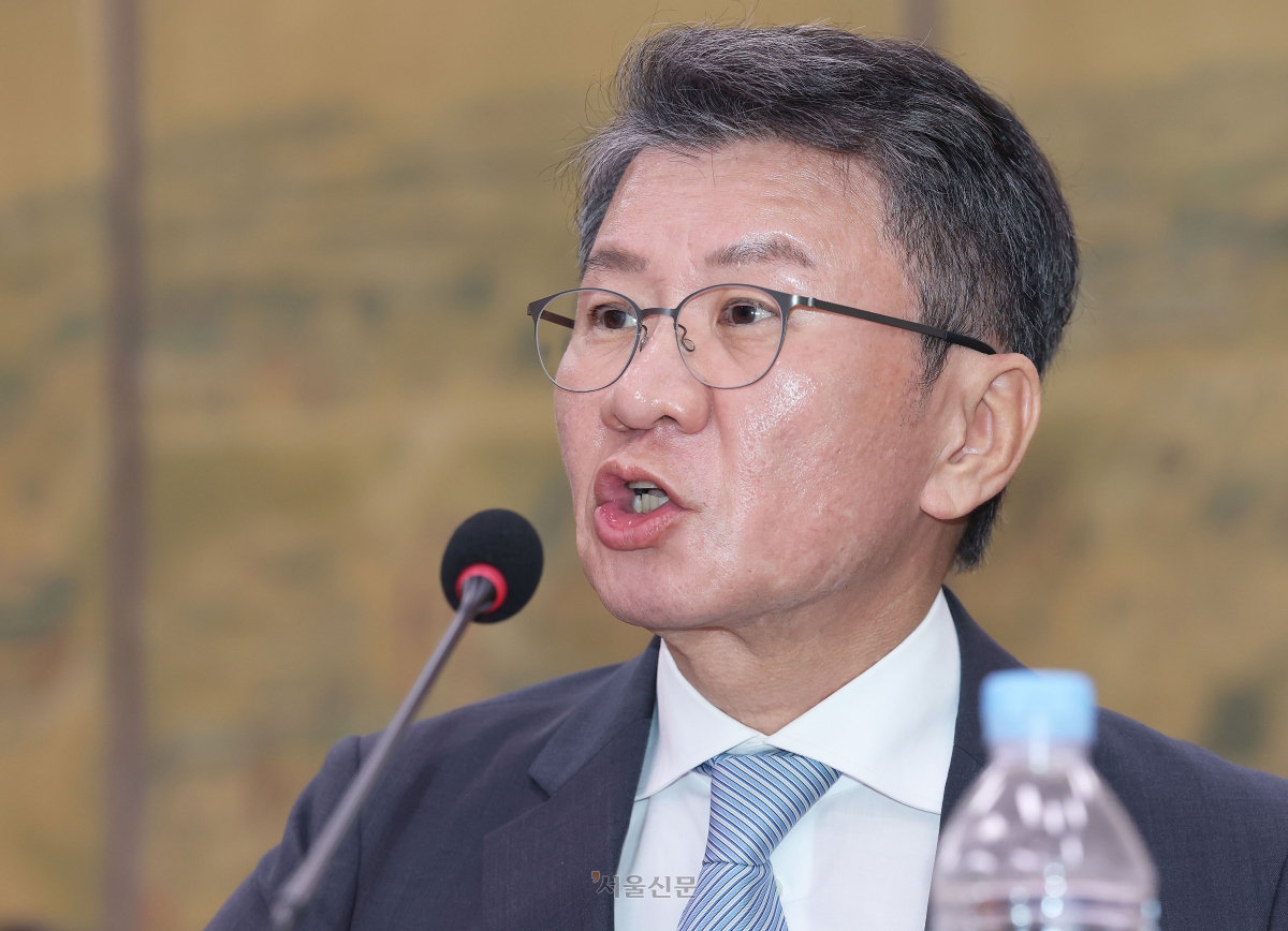 정몽규 전 대한축구협회장이 30일 서울 여의도 국회에서 열린 문화체육관광위원회의 대한축구협회 현안 관련 청문회에 출석해 질의에 답하고 있다. 2026.7.30 국회사진기자단