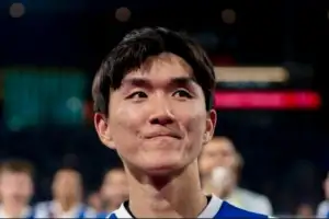 황인범, “눈도 못 뜨면서” 인종차별 악플에 “너희 골문 여는 게 더 좋아” 응수