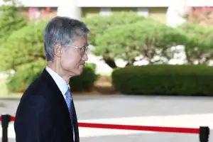 與, ‘재제청 거부’ 조희대에 “황당할 따름”