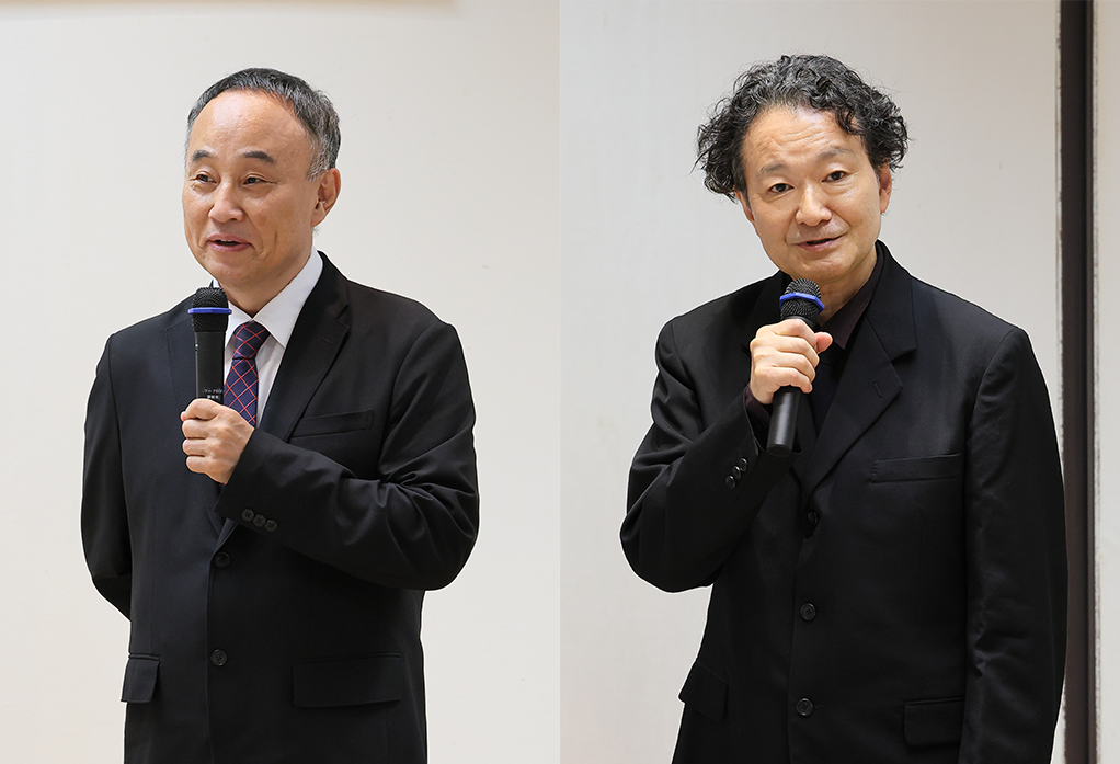 서승만(왼쪽) 국립정동극장 대표이사와 시라이 아키라(오른쪽) 일본 세타가야 퍼블릭 시어터 예술감독이 한일 문화교류사업 추진을 위한 업무협약(MOU)을 체결한 뒤 소감을 전하고 있다. 국립정동극장 제공