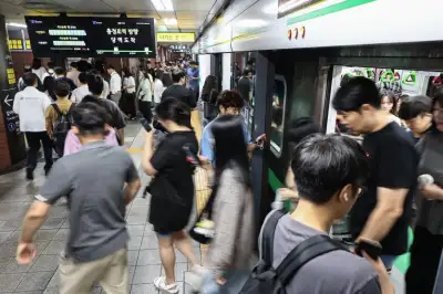 이대역 UPS실서 연기…2호선 40분간 무정차 통과 후 운행 재개(종합)