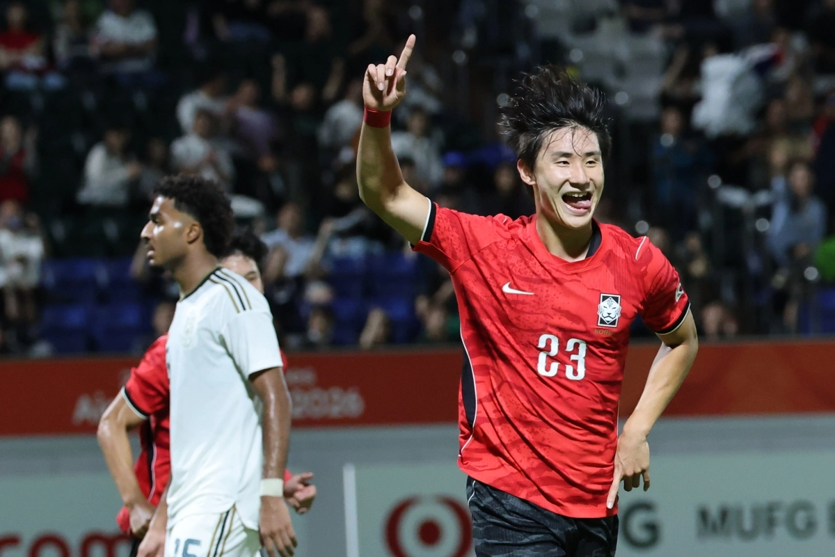신민하 헤더 선제골!