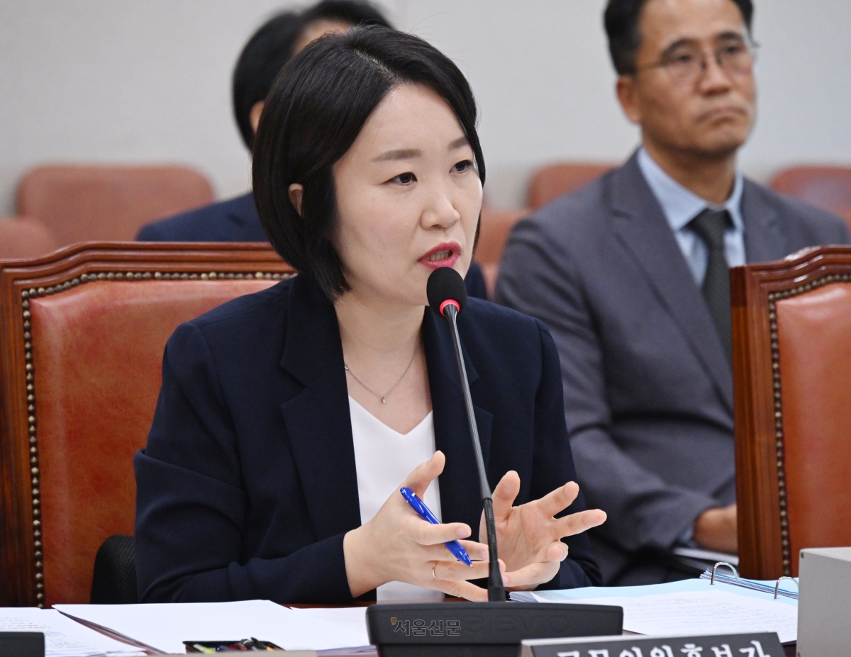 이소영 중소벤처기업부 장관 후보자가 15일 국회 산업통상자원중소벤처기업위원회에서 열린 인사청문회에서 의원들의 질문에 답하고 있다. 2026.9.15. 안주영 전문기자