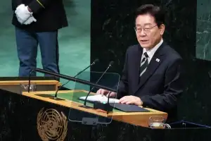 李대통령 “남북 간 상호 체제 존중…북미 대화, 핵 없는 한반도 향해 나아갈 수 있을 것”