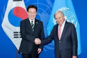 유엔 사무총장 만난 李대통령 “남북 평화롭게 공존 한반도 만들려 노력”