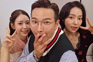 thumbnail - ‘엑셀방송 女BJ 폭행 논란’ MC 딩동, 사과문 4개월만 방송가 복귀… ‘더트롯쇼’ 현장