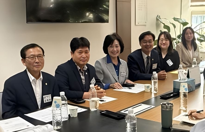 이의안 서울시의원, 전곡초-학교로 찾아가는 차담회… 스포츠센터 보수 등 현안 집중 점검