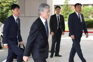 조희대 “‘제청 과정에 절차적 흠결’ 靑주장 수긍 어려워”…비판에 다시 반박