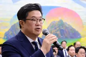 MBK 김병주 불기소 가능성에…여야 “검찰, 거대 자본 봐주기” 일제히 질타