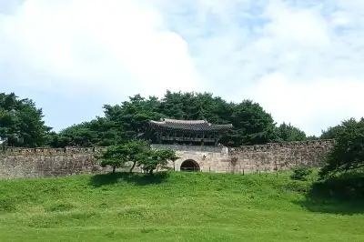 한양 길목 지켰던 그림 같은 성곽, 넓은 초록 마당… 마음도 초록초록