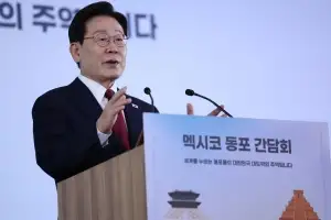 李대통령 “2030년 6월 2일 넘기는 일 절대 없어”…연임 불가 재차 밝혀