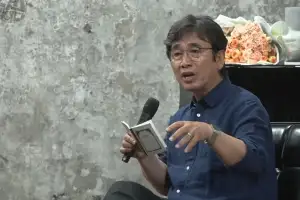 “노무현 때와 비교해봐라”…박지원, 유시민 ‘검찰개혁 뇌피셜’에 일침