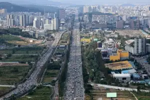 추석 당일 고속도로 정체 본격화… 귀경길 오후 3~4시 가장 혼잡