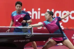 ‘압도적 기량’…신유빈, 카자흐스탄 상대 4-0 완파하며 단식 8강행