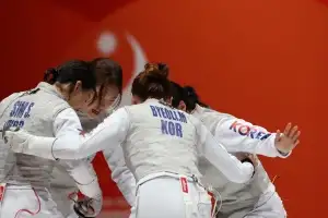 펜싱 한일전 아쉬운 역전패…女 플뢰레 12년 만에 金 도전 무산