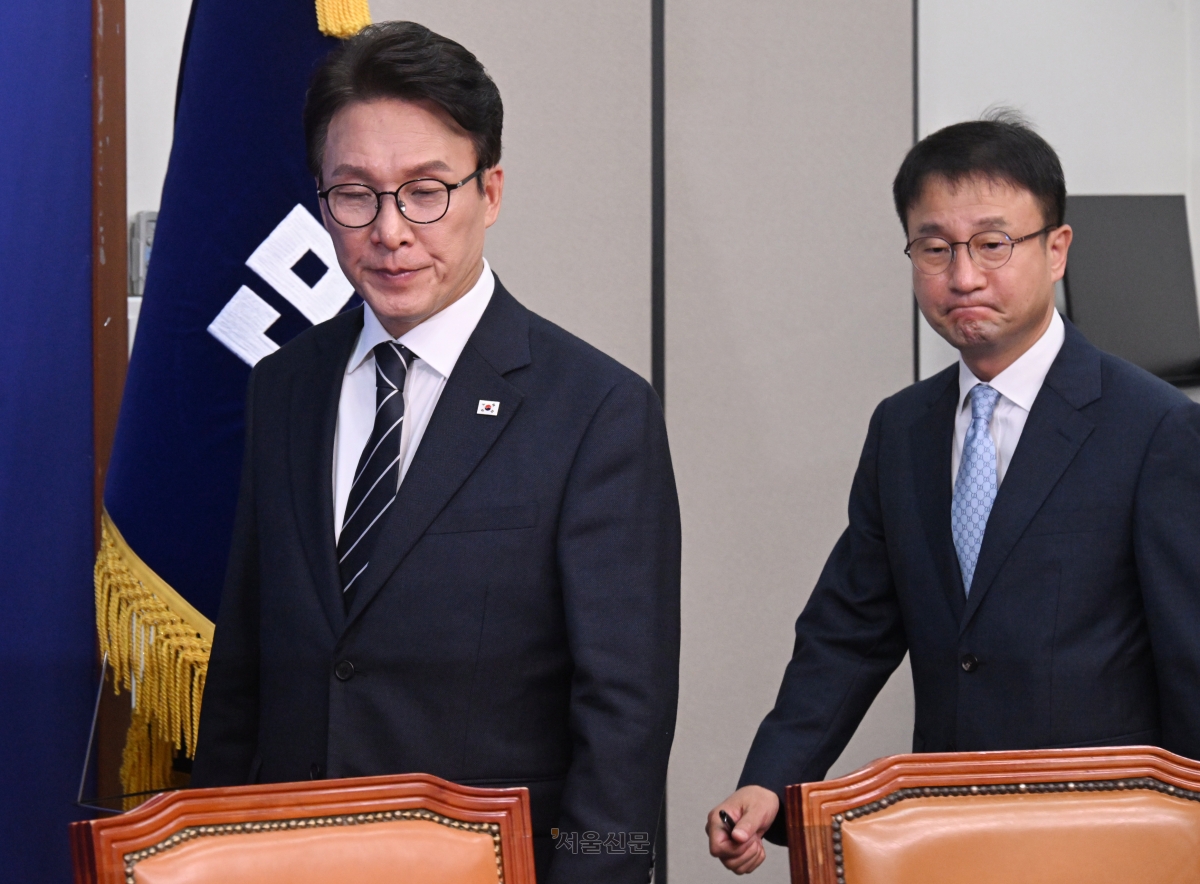 김민석 더불어민주당 대표가 28일 국회에서 열린 최고위원회의에 참석하고 있다. 2026.9.28 안주영 전문기자