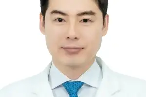 폐경 이후 허리 통증, 노화로만 봐서는 안 되는 이유