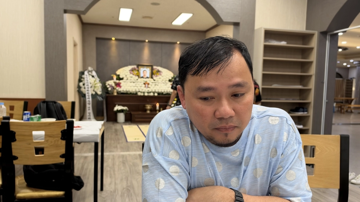 지난달 28일 충남 천안시 대원산업 화재·폭발로 숨진 필리핀 이주노동자 조이 칸토(47)의 남동생 렉시발 칸토(40)가 지난 27일 천안의 한 장례식장에 마련된 빈소에서 서울신문과 인터뷰하고 있다. 천안 정회하 기자