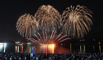 지난해 10월 울산 북구 강동몽돌해변에서 열린 2025 울산불꽃축제  북구 제공