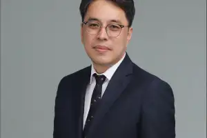 이혼소송 중 자녀 데려갔다면…양육자 지정은 어떻게 결정될까
