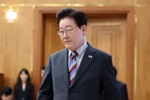 李대통령, ‘DMZ 지뢰’ 부상 장병 위문…“군생활 이어가도록 예우”