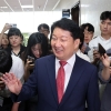 권영진, 재심 끝에 ‘당원권 정지 1년’…“재심 결과 수용”