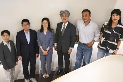 “K팝 생태계 새로운 접근 돋보여… 조어 사용은 신중해야”