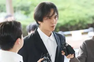 thumbnail - ‘사회복무 무단결근’ 위너 송민호, 1심 집행유예