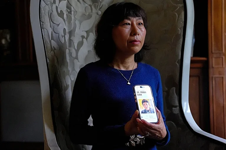 북한 핵실험으로 인한 지진 활동 등을 연구한 중국계 미국인 과학자 첸유린의 석방을 그의 아내가 호소하고 있다. 엑스 캡처
