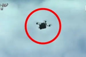 李대통령 눈앞서 드론 또 추락, 軍 “목표 달성”…운용 과정 허점은 [권윤희의 軍토피아]