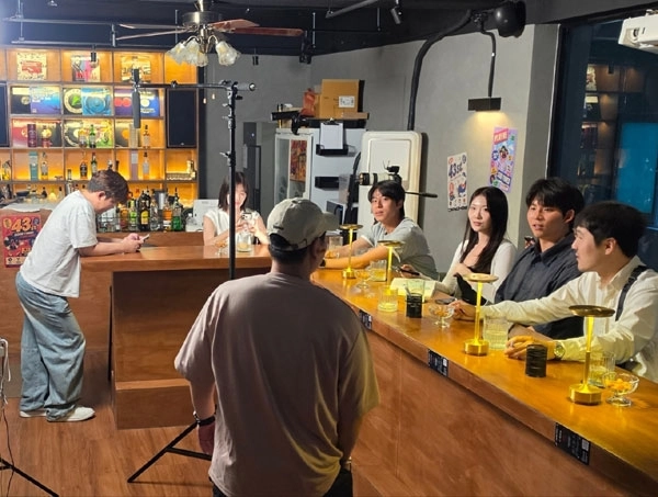하이픽션 스튜디오의 유튜브 영상 제작 현장.  하이픽션 제공