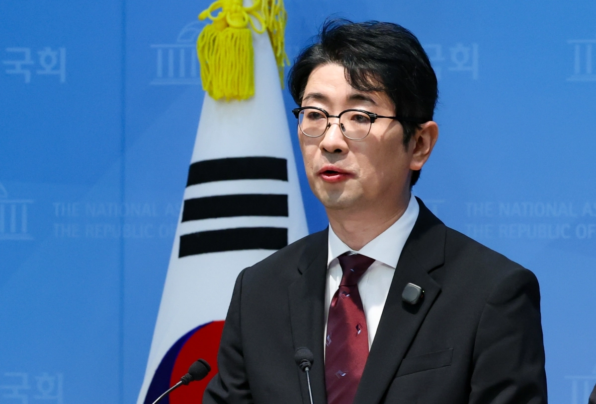 주진우 국민의힘 의원이 30일 오후 서울 여의도 국회 소통관에서 이재명 대통령이 SNS에 공개한 문건 사진에 ‘선관위 특검’, ‘올림픽공원 핸드볼경기장 내 투표용지 재검표’ 등의 문구가 노출된 것과 관련해 기자회견을 하고 있다. 2026.09.30. 뉴시스