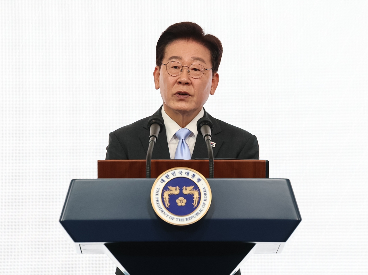 [수정본] 노인의 날 기념식 축사하는 이재명 대통령