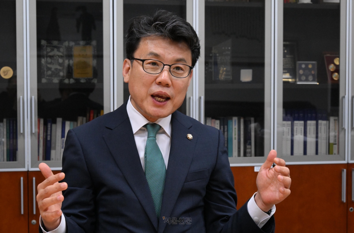 진성준 더불어민주당 의원 2025.5.1안주영 전문기자
