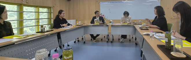 김영훈 경기도의원, 화성 솔빛유치원 현장 점검... ‘보도블록 정비·보건인력 공백 해법 찾겠다’