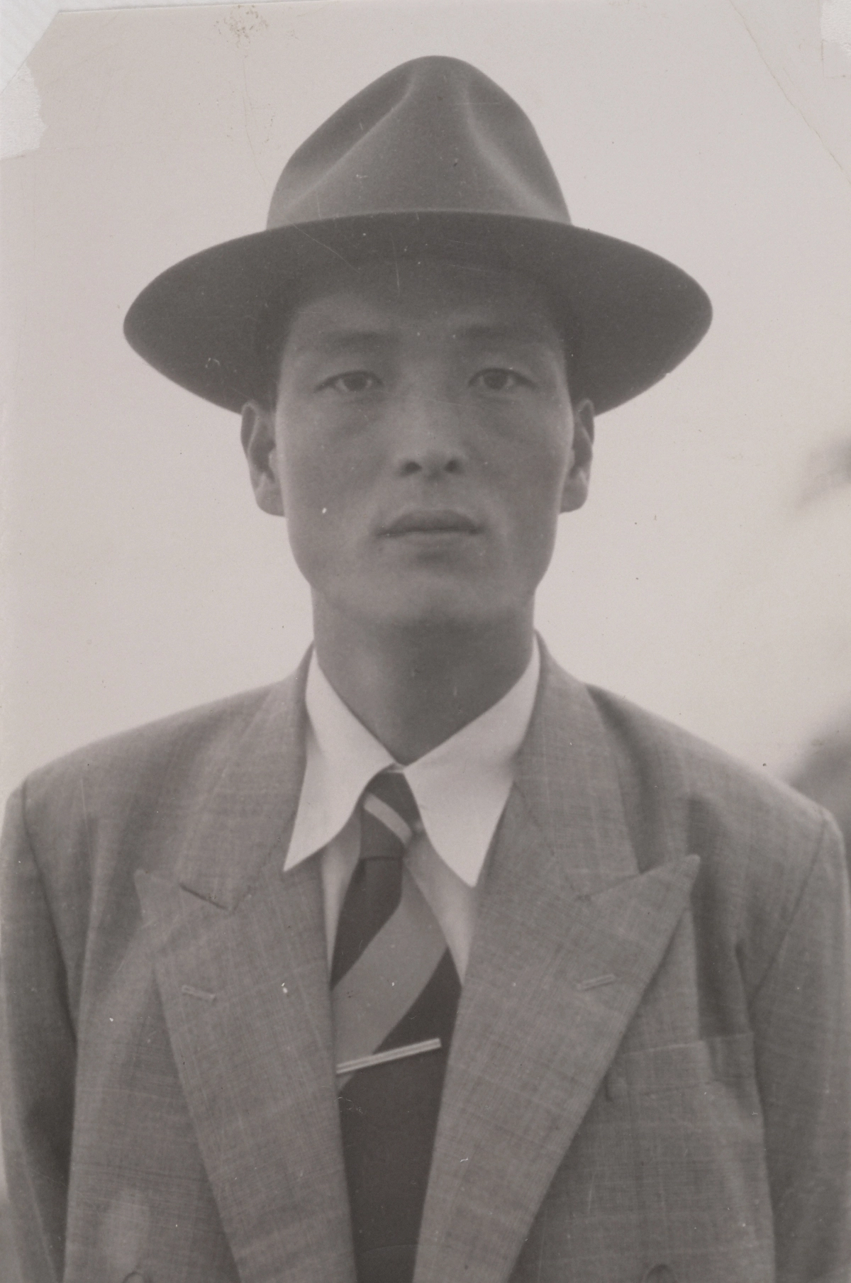 1940년대 젊은 시절의 김종희 한화그룹 창업주. 한화그룹 제공