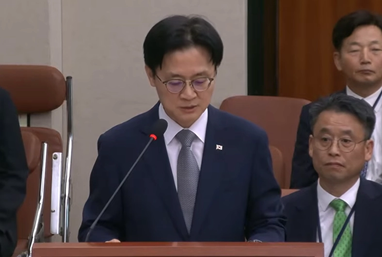 김정관 산업통상부 장관은 6일 국회 산업통상자원중소벤처기업위원회 국정감사에 출석해 업무현황과 향후 정책 방향을 밝히고 있다. 국회 산중위 유튜브 캡처