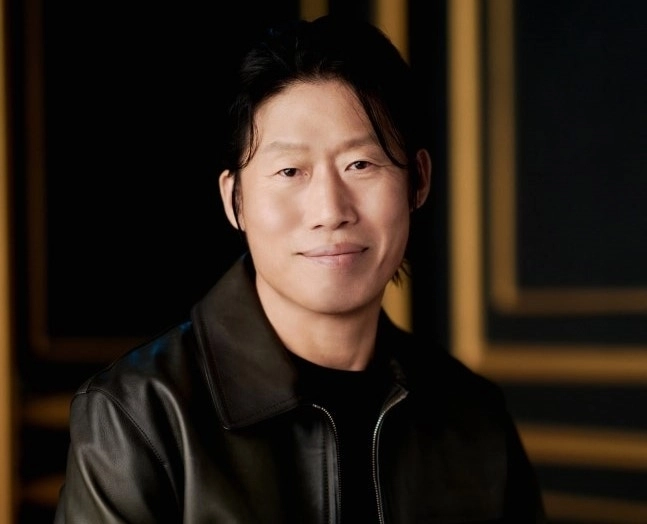 영화 ‘암살자(들)’에서 형사 철구 역을 맡은 배우 유해진. 하이브미디어코프 제공