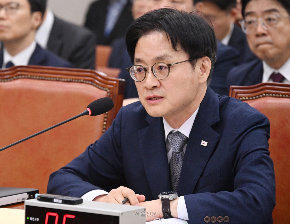 김정관 산업통상부 장관이 6일 국회에서 열린 산업통상자원중소벤처기업위원회 국정감사에서 의원 질의에 답하고 있다. 2026.10.6 안주영 전문기자