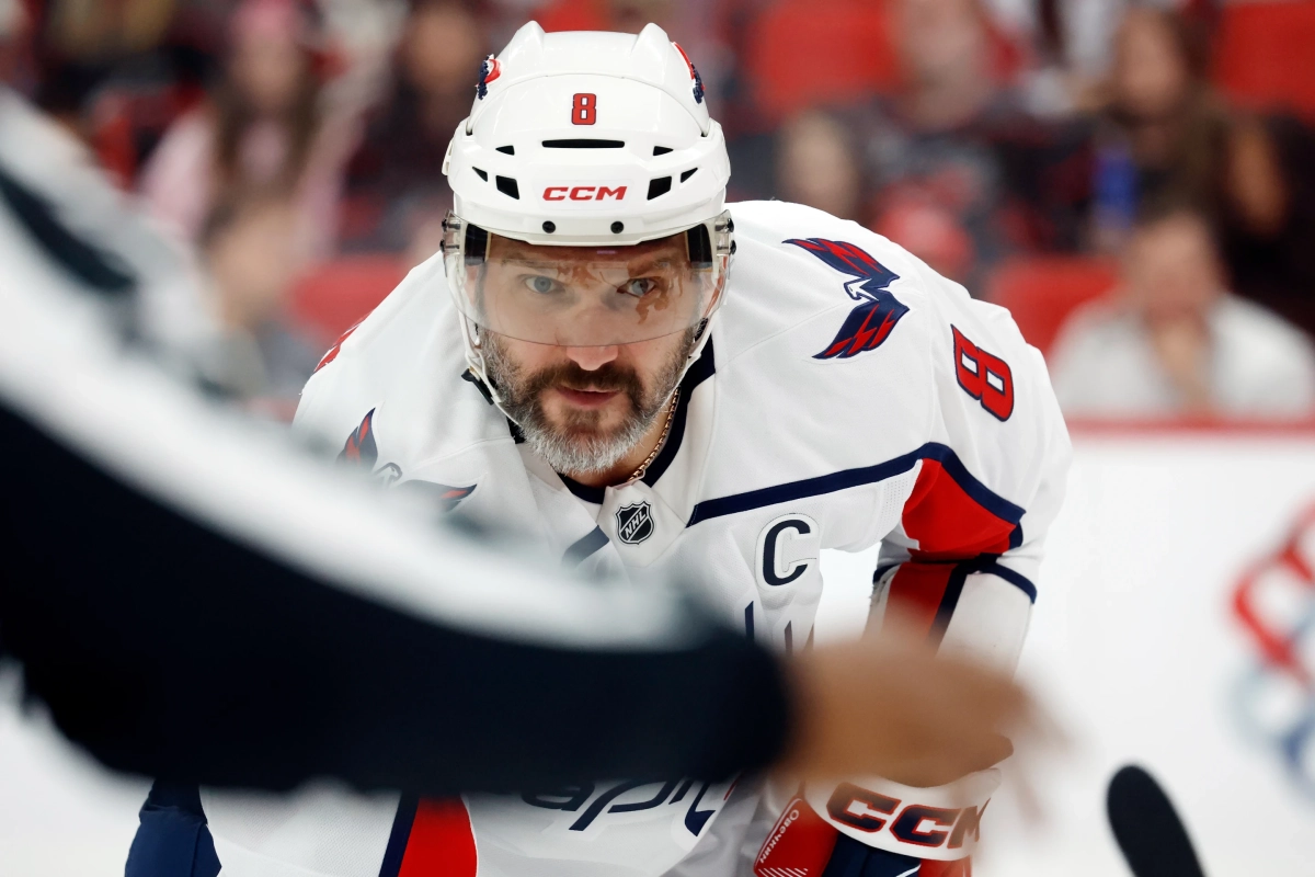 올 시즌을 끝으로 은퇴하는 북미아이스하키리그(NHL)의 전설 알렉스 오베치킨. AP 연합뉴스