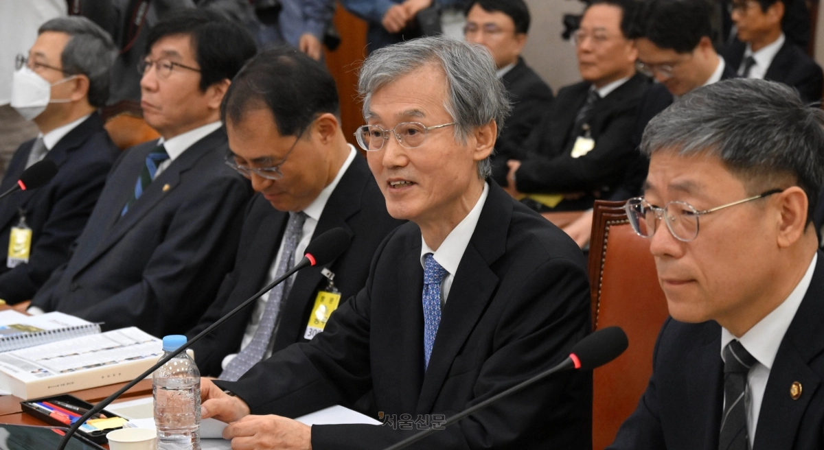 조희대 대법원장이 6일 국회 법제사법위원회에서 열린 대법원 등에 대한 국정감사에서 발언하고 있다. 2026.10.6 홍윤기 기자