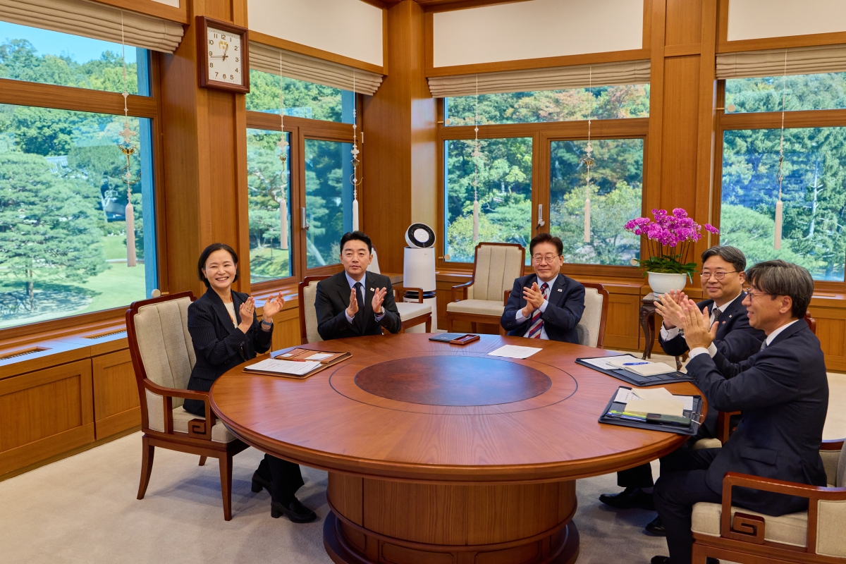 누리호 성공 축하하는 이재명 대통령