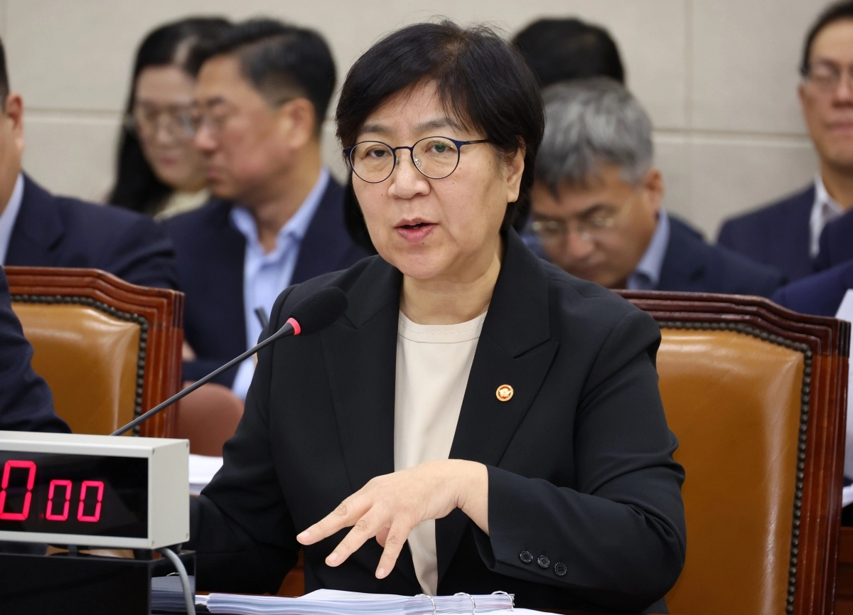 정은경 보건복지부 장관이 7일 서울 여의도 국회에서 열린 보건복지위원회의 보건복지부  국정감사에서 의원 질의에 답변하고 있다. 뉴시스