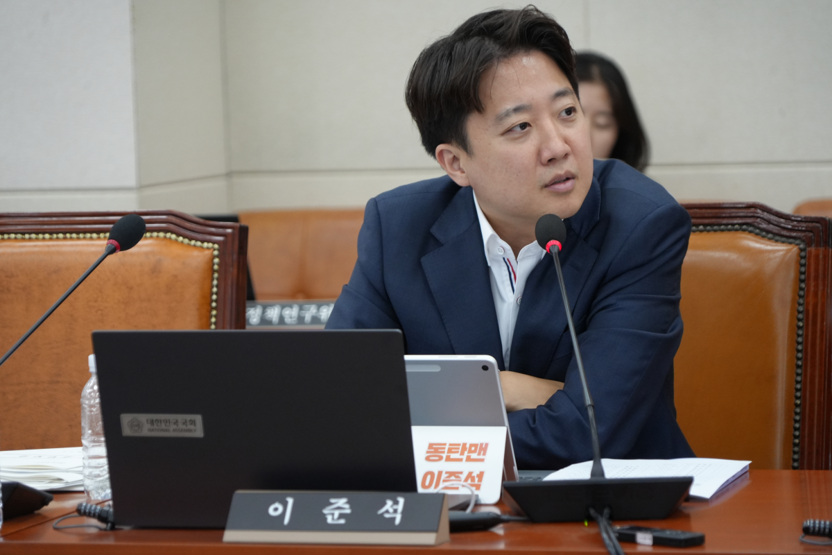 이준석 개혁신당 의원이 지난 7일 국회 재정경제기획위원회 국정감사에서 질의하고 있다. 의원실 제공