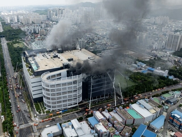 지난 7월 18일 인천 쿠팡 물류센터 화재 현장 사진. 연합뉴스