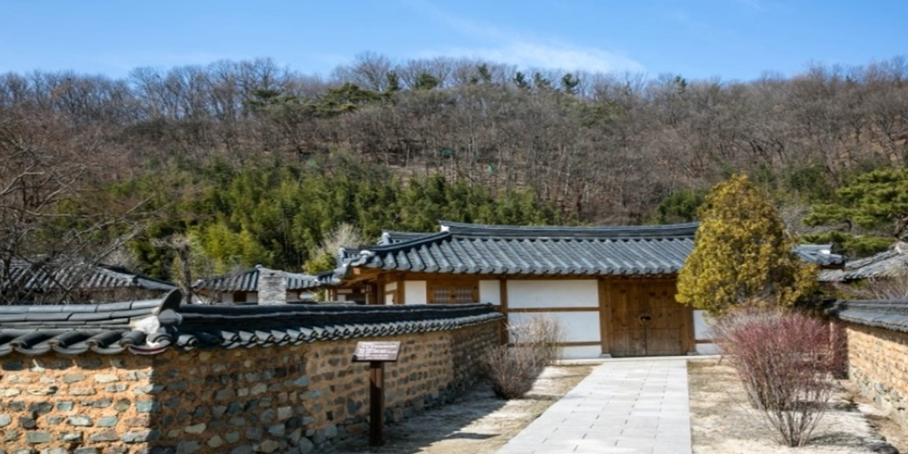 경남 진주시 지수면 승산리의 허만정 생가. 경남개발공사 제공
