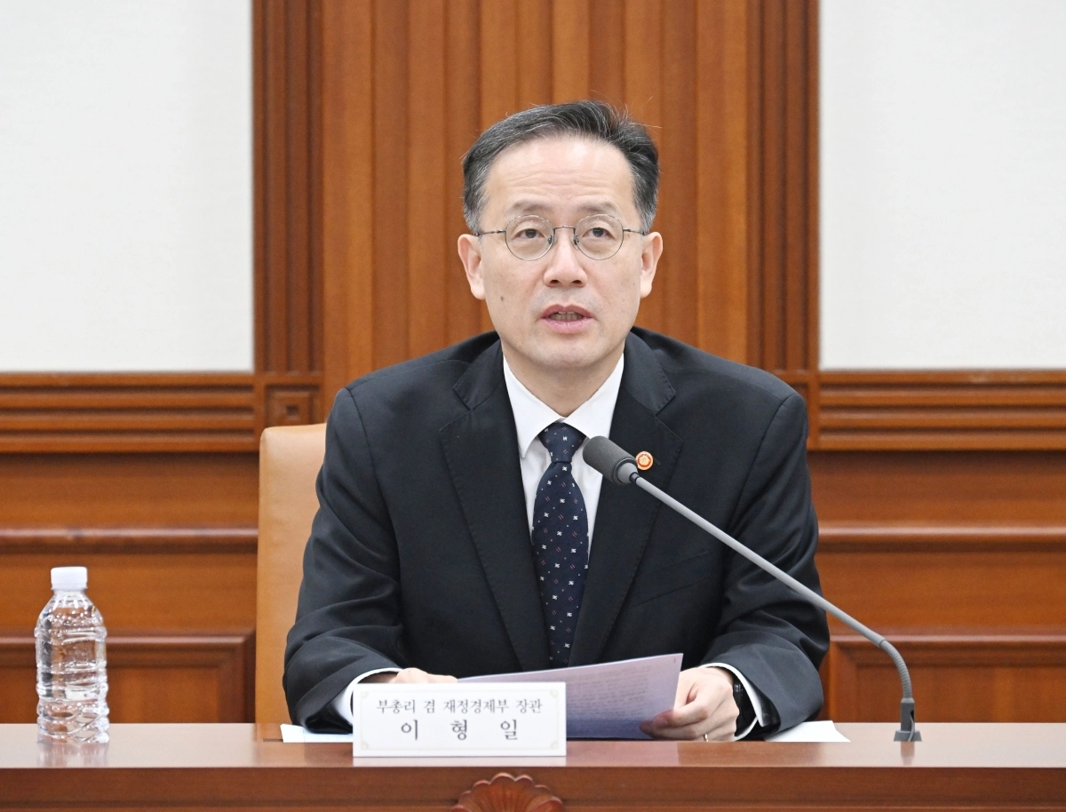 이형일 부총리 겸 재정경제부 장관. 재정경제부 제공